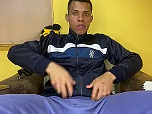 1MoiseXxx1_777