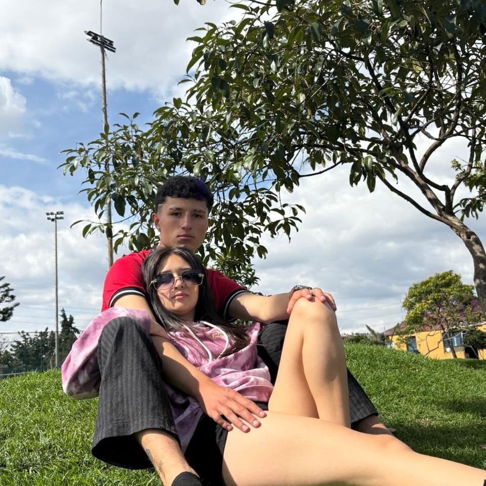 ANLLELOAndANGELA Chatroom