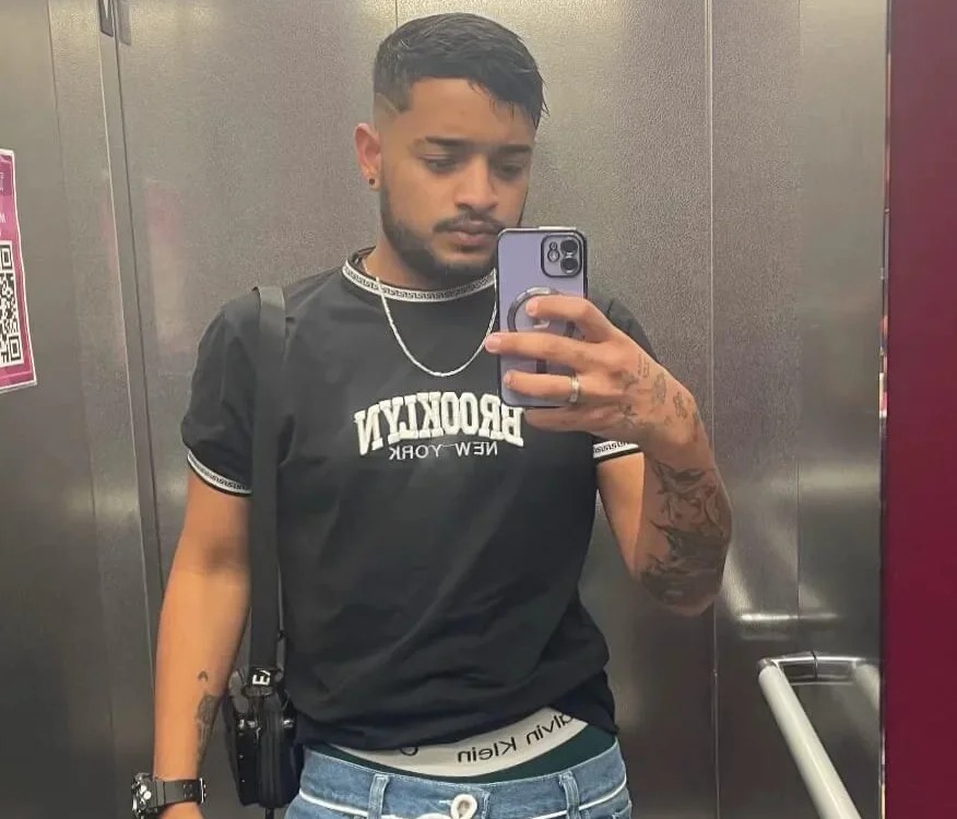 Aaron_Castro Chatroom