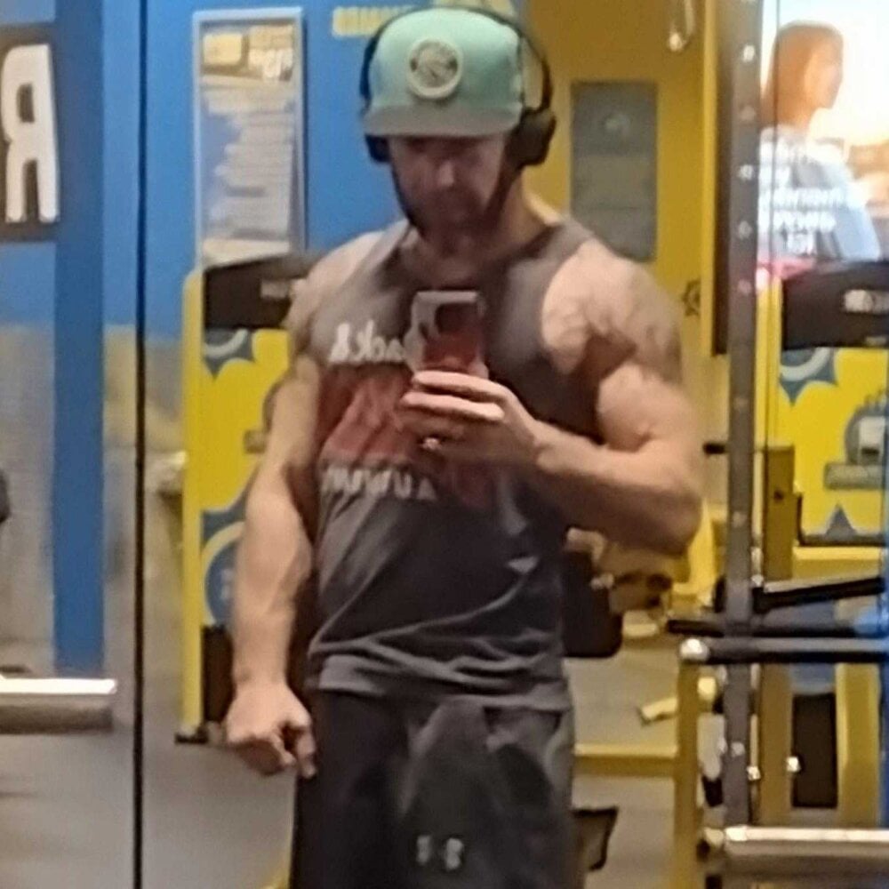 AceticPinscher Chatroom