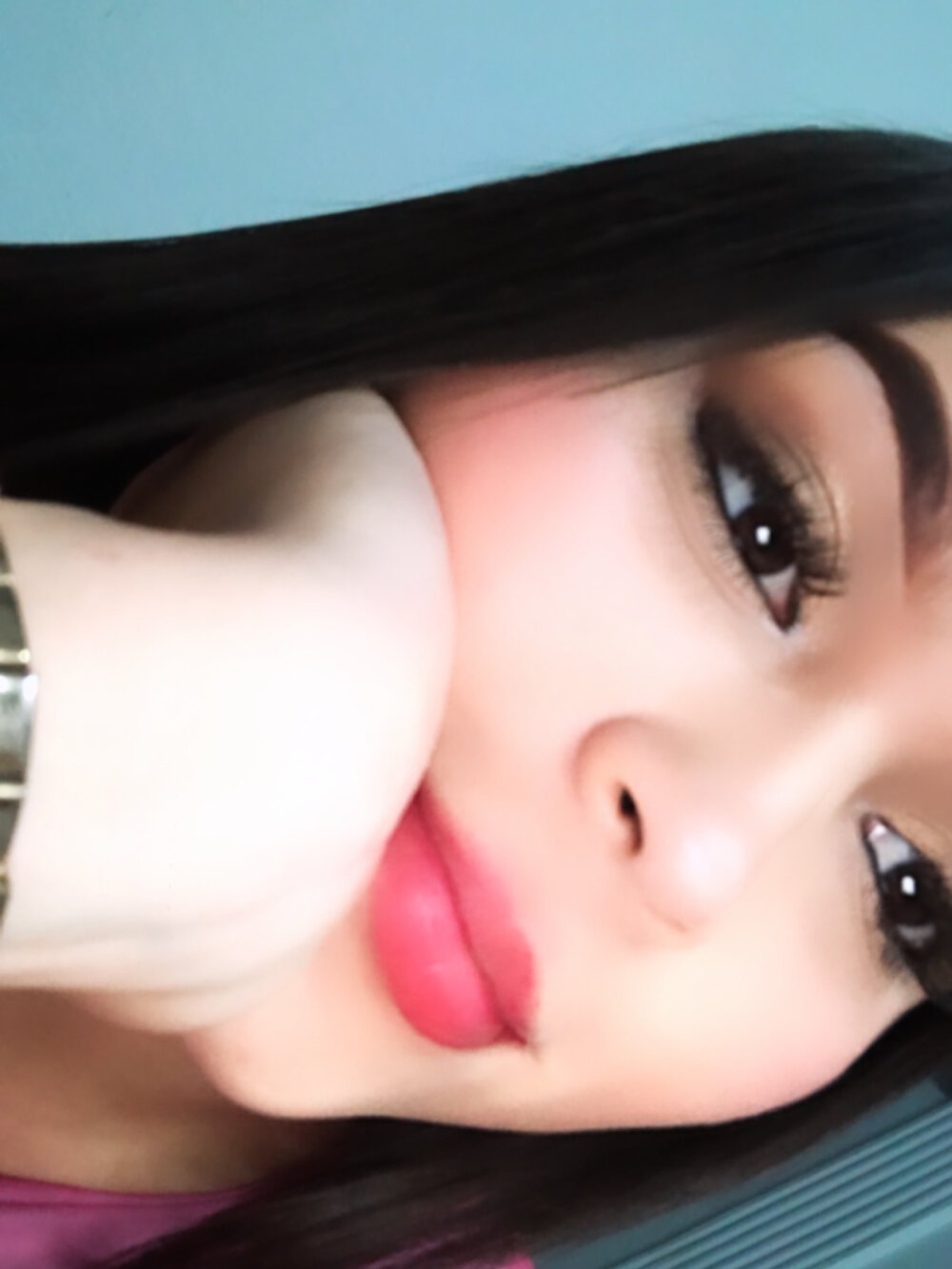 Adela-Cristh Chatroom