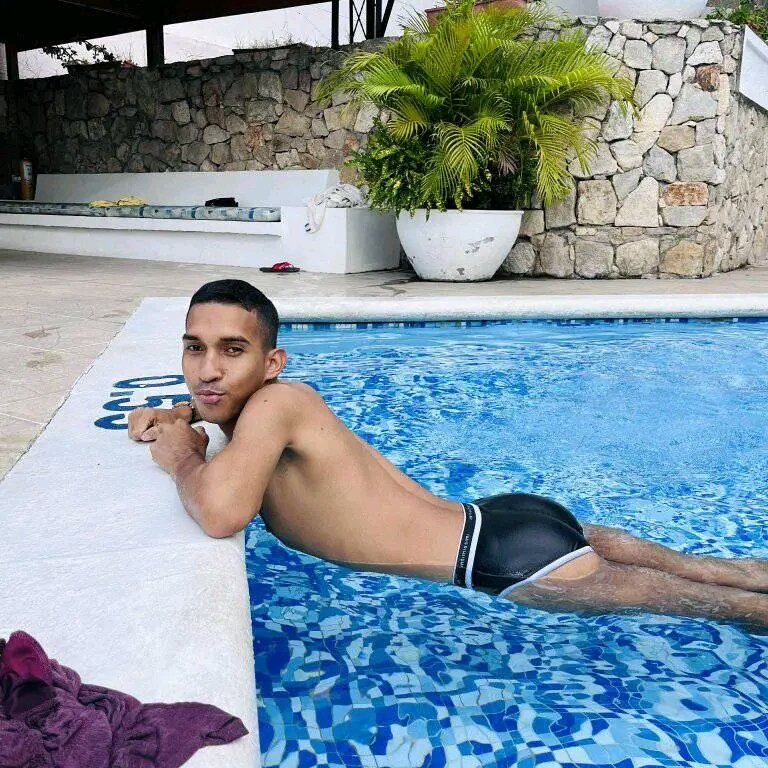 Alejandrapp09 Chatroom