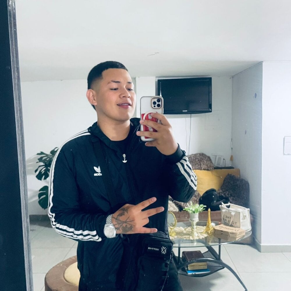 AlejandroRicoo Chatroom