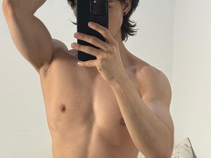 AlekBlake_