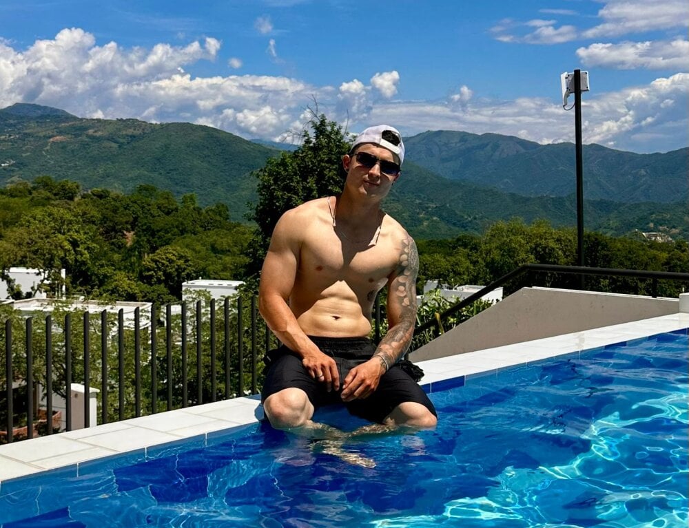 Alexander_ferre Chatroom