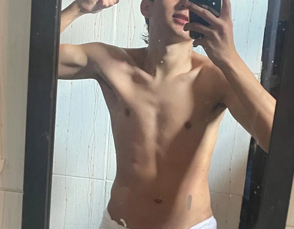 Andrew_restrepoo Chatroom