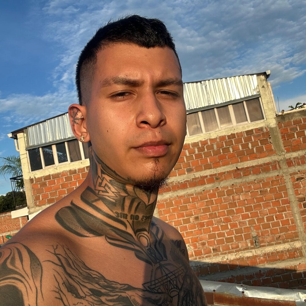 Andrew_sanders68 Chatroom