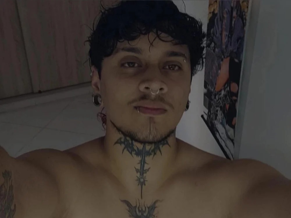 Arcano_Rh06 Chatroom