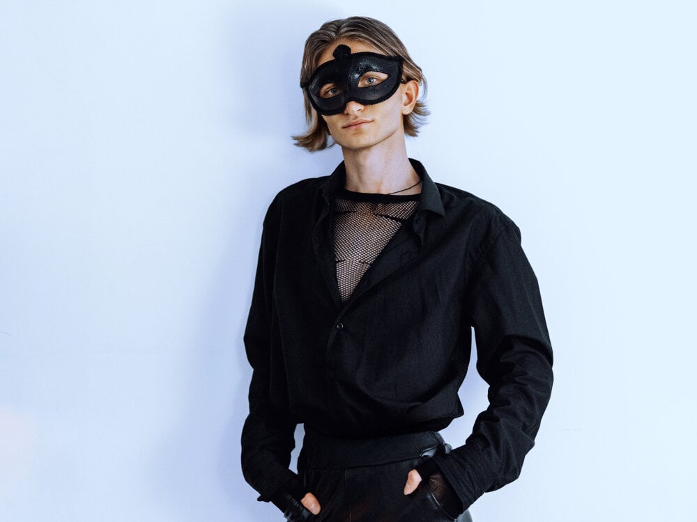 ArnoldRizzo Chatroom