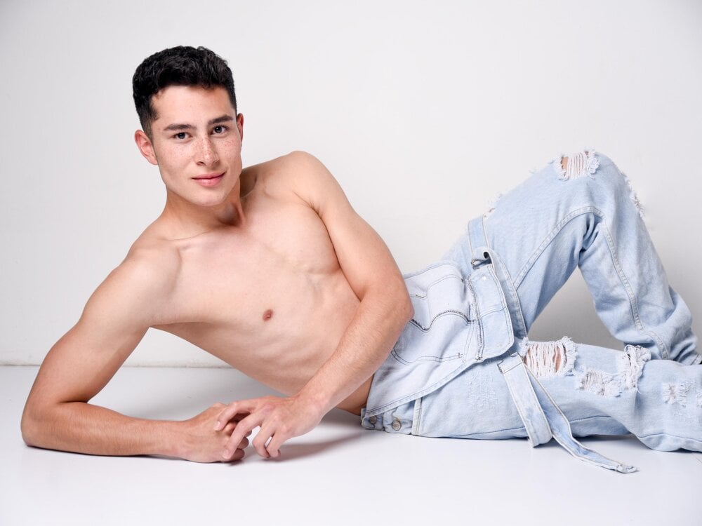 AustinJones_ Chatroom