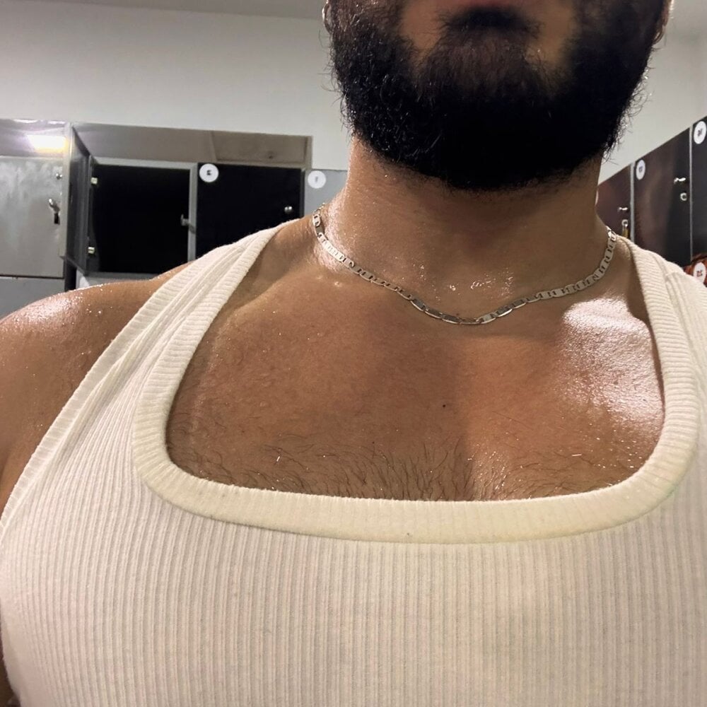 Axell_Night Chatroom