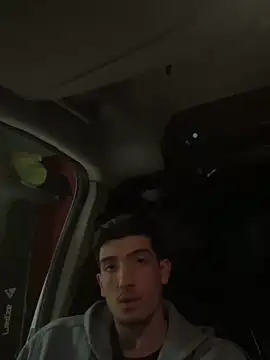 BIGITALIANSTALLI0N Chatroom
