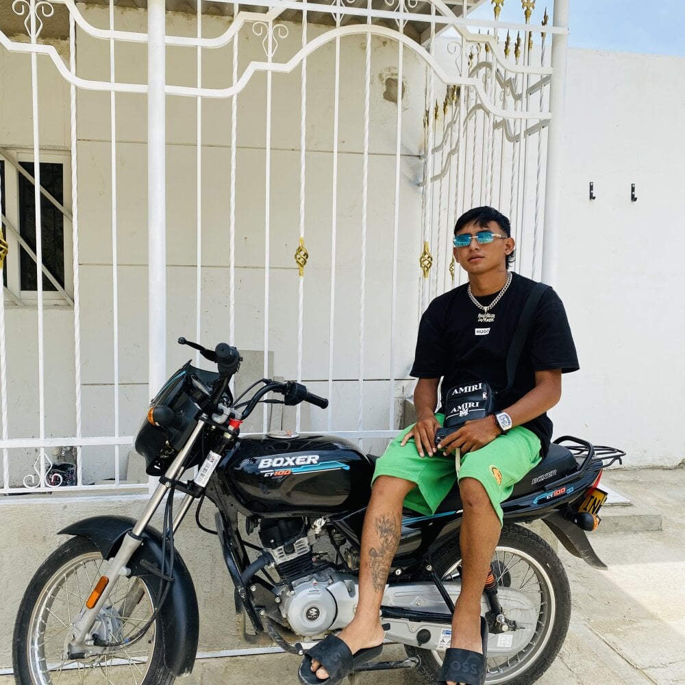 Babyalienqm Chatroom