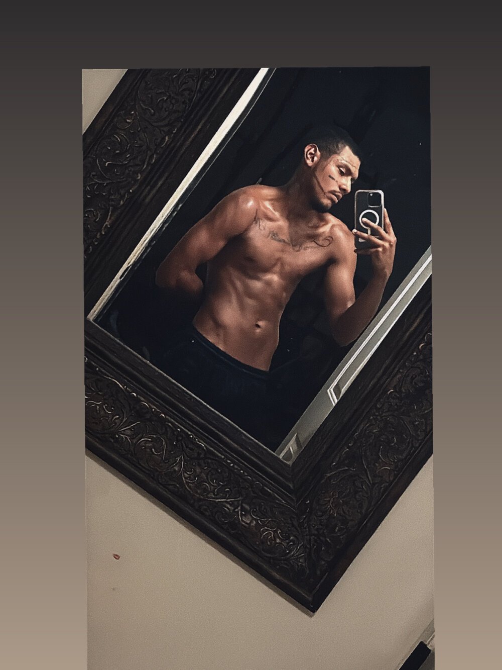 BadBoyDominated_xxx Chatroom