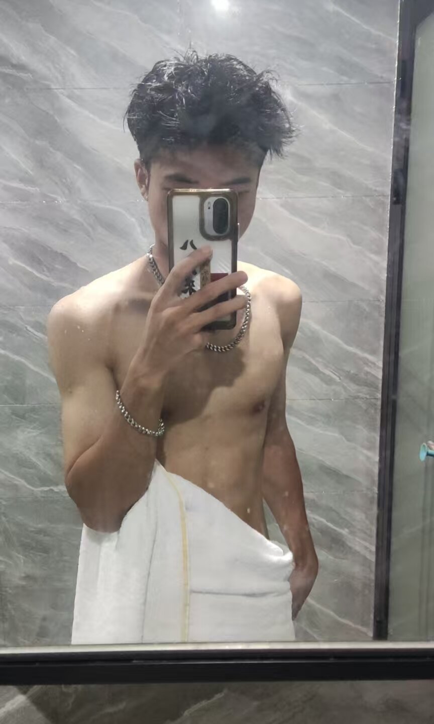 Beautifulboys-999 Chatroom