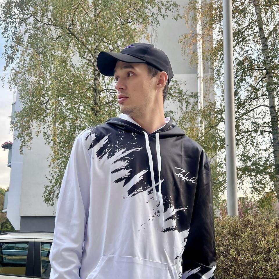 Bengamin_26 Chatroom