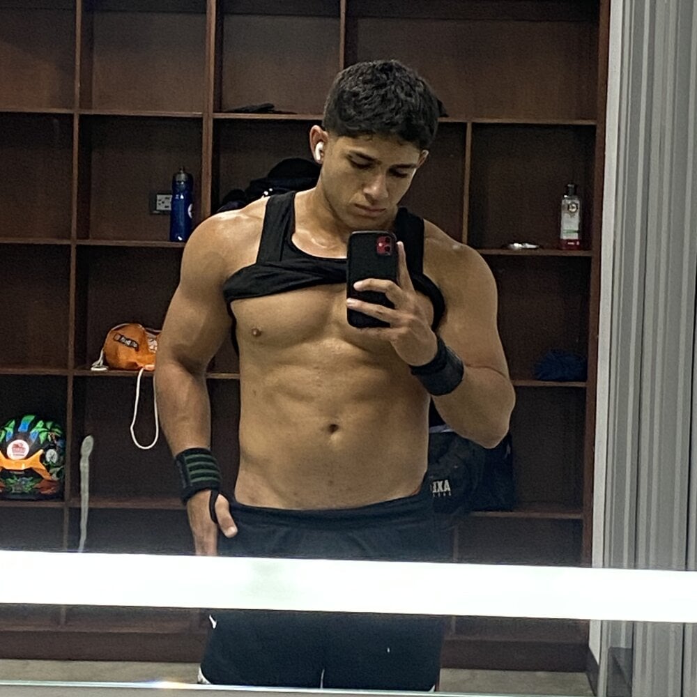 Benjxmin_077 Chatroom