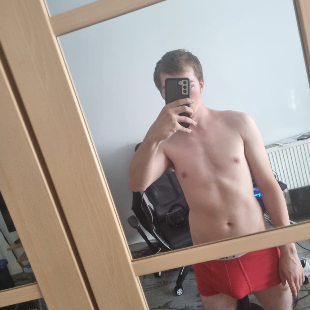 BigJuicy18cm Chatroom