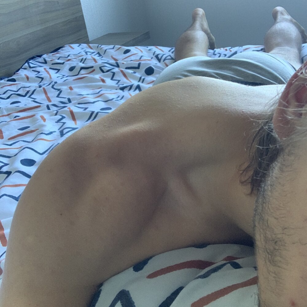 Bottomversa Chatroom