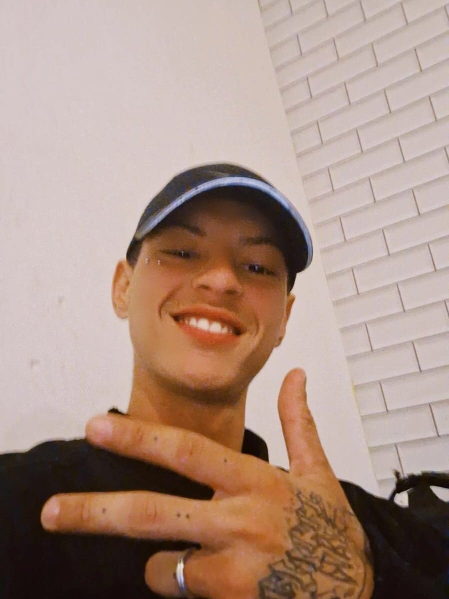 Bruninho_zo Chatroom