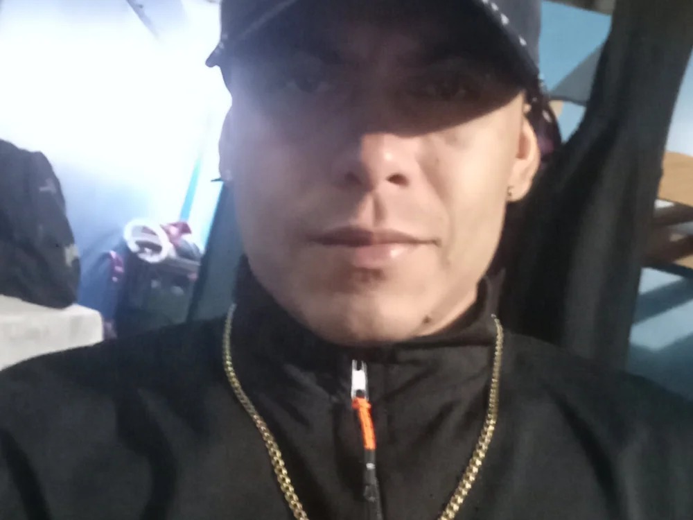 BuiltHotline Chatroom