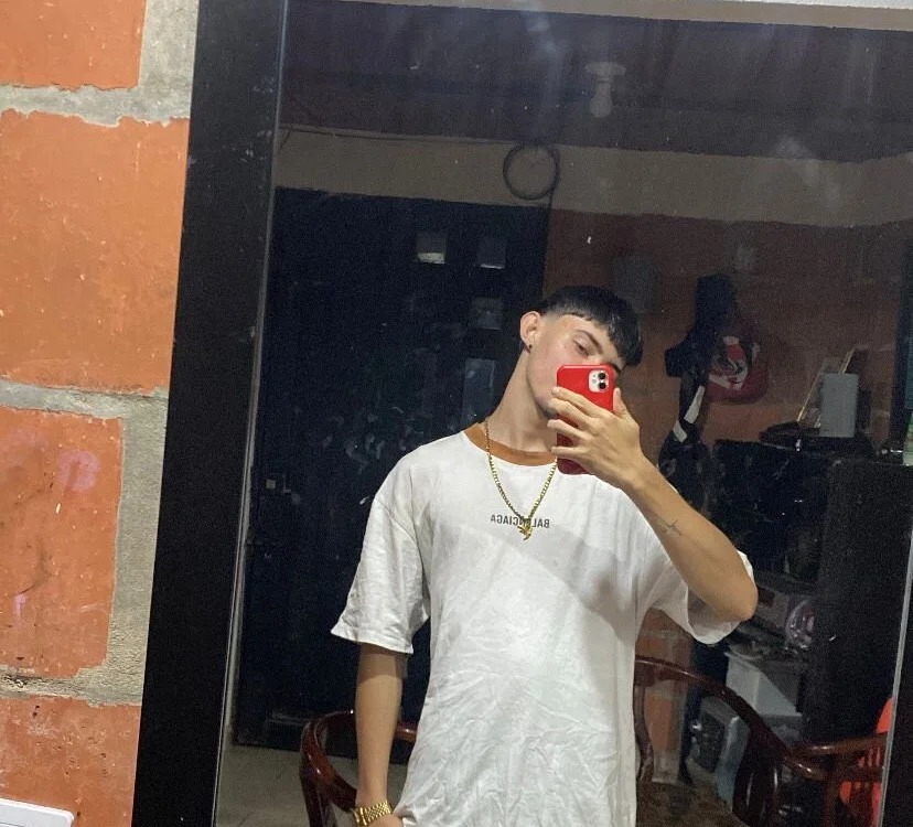 Caled_Saenz Chatroom