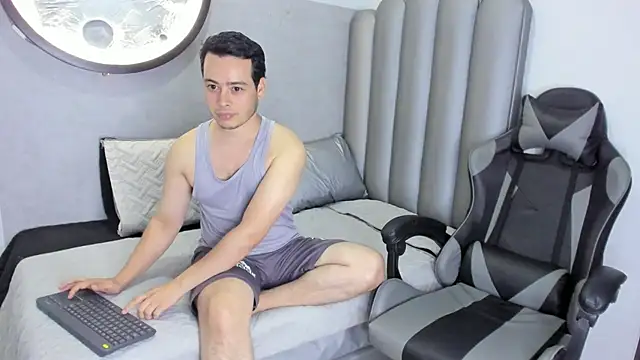 Casper_32 Chatroom