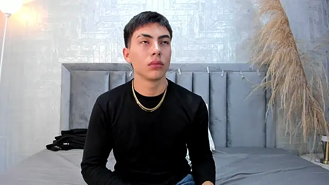 CollinsContie Chatroom