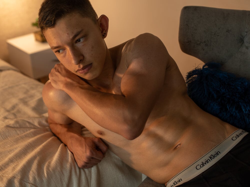 ConnorSantos Chatroom
