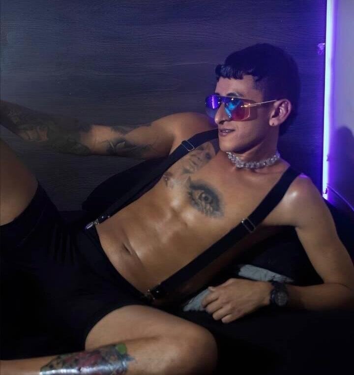 CristopherSexyBoy Chatroom