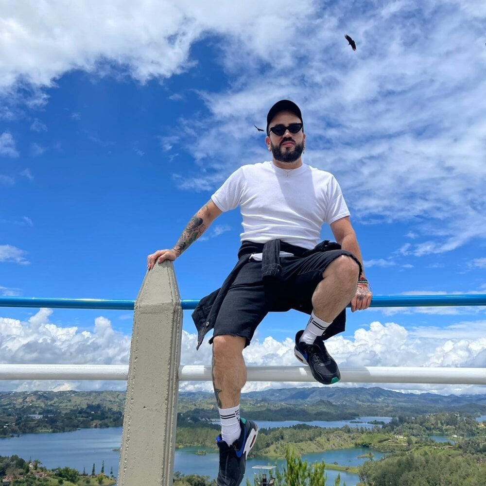 DaddyBear__ Chatroom
