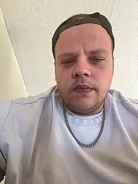 Damionaaz Chatroom