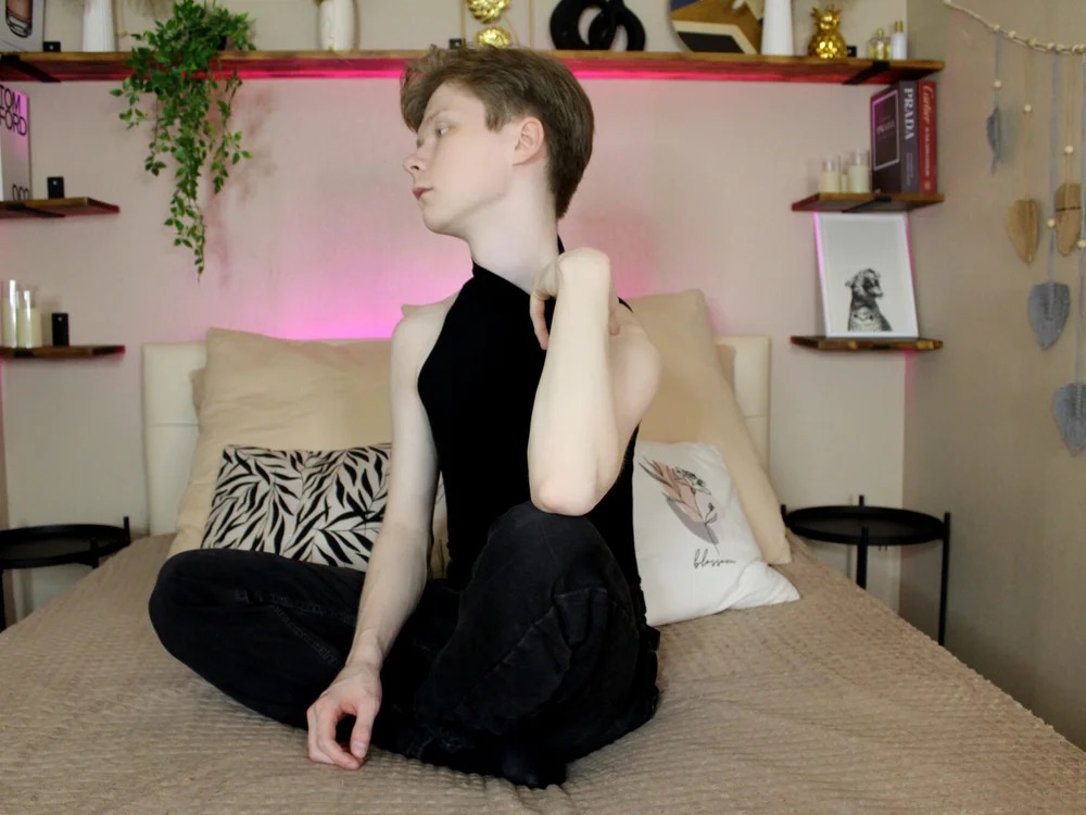 DanielSanders Chatroom