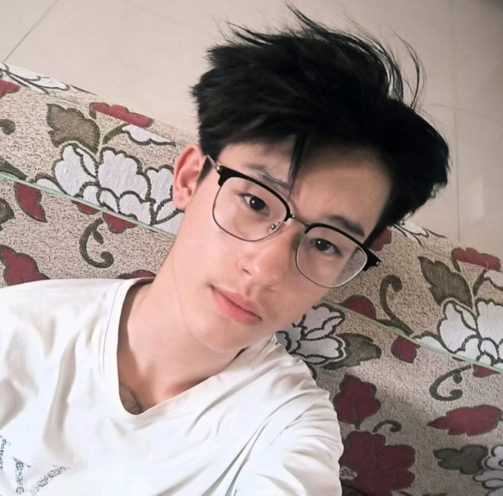 Delicious-boys-001 Chatroom