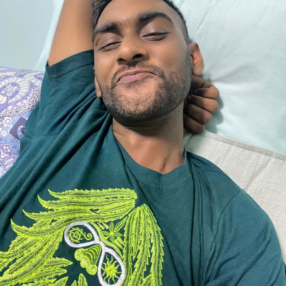 Desi_boycock Chatroom