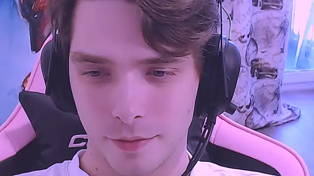 DmitryRomanov Chatroom
