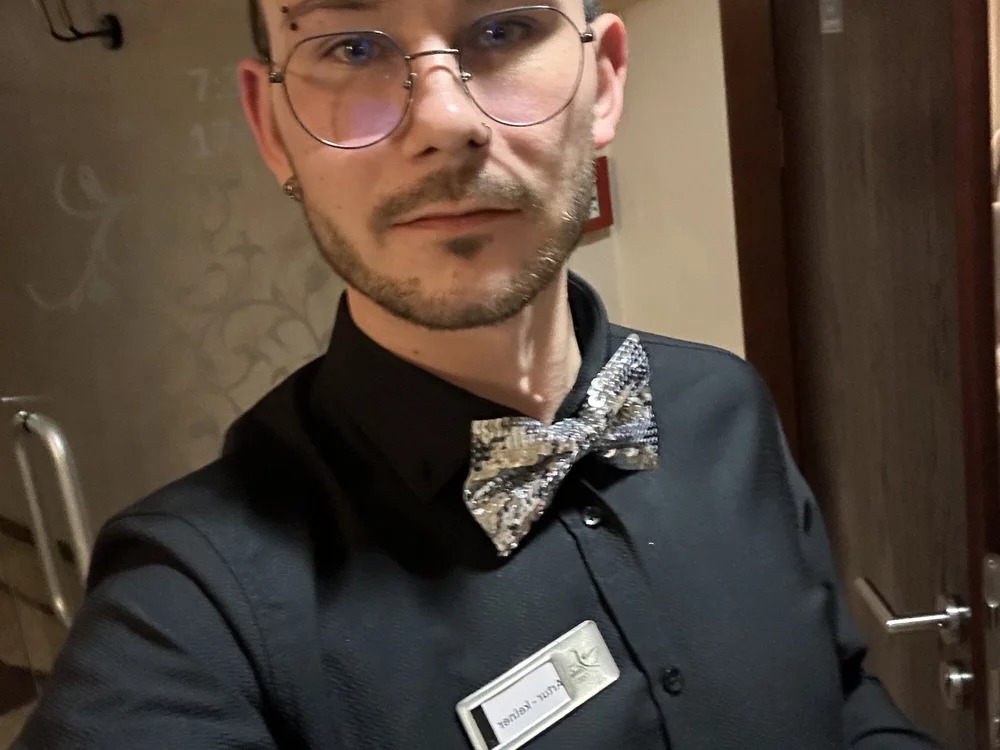 DoableFeather4 Chatroom