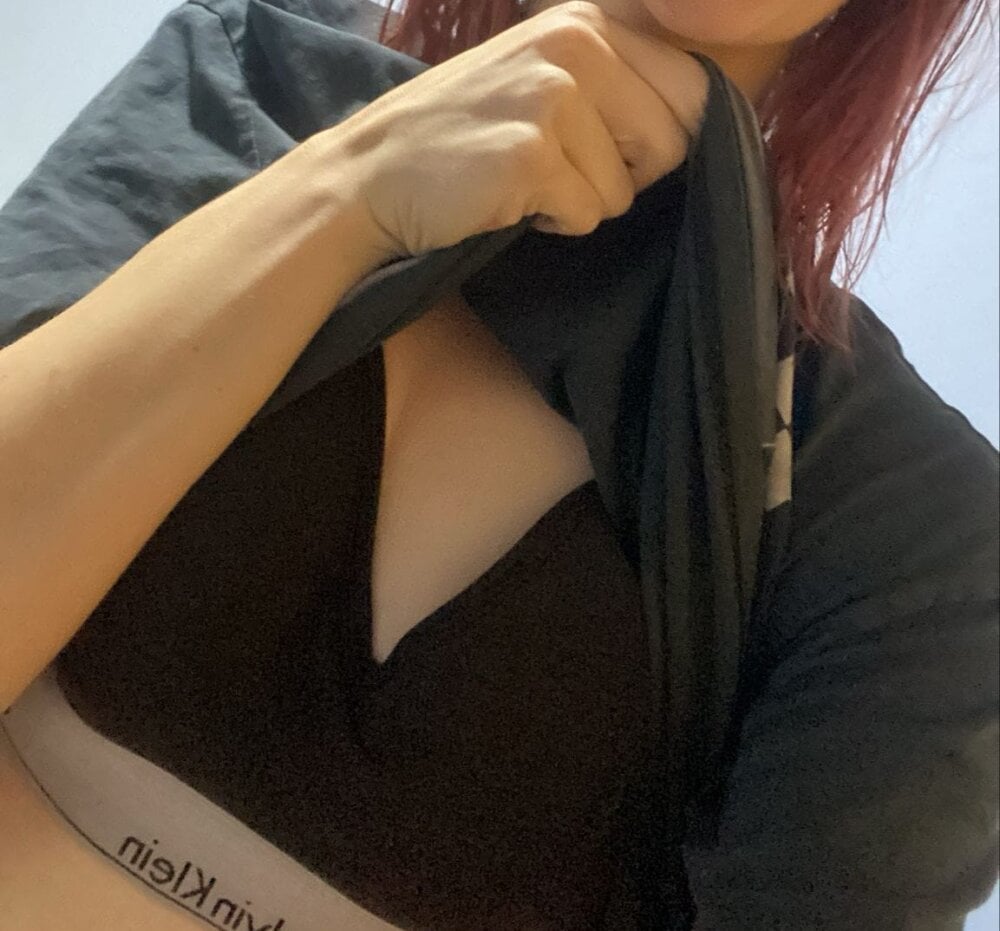 DudetimeXMrsCuteSlip Chatroom