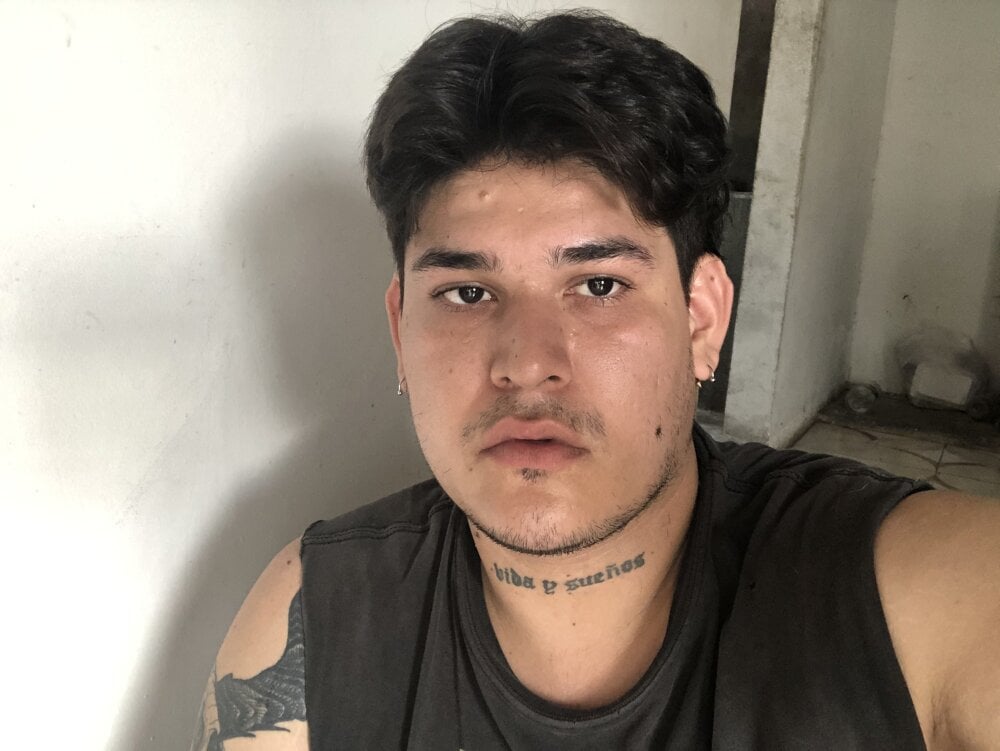 ELtiorick18 Chatroom