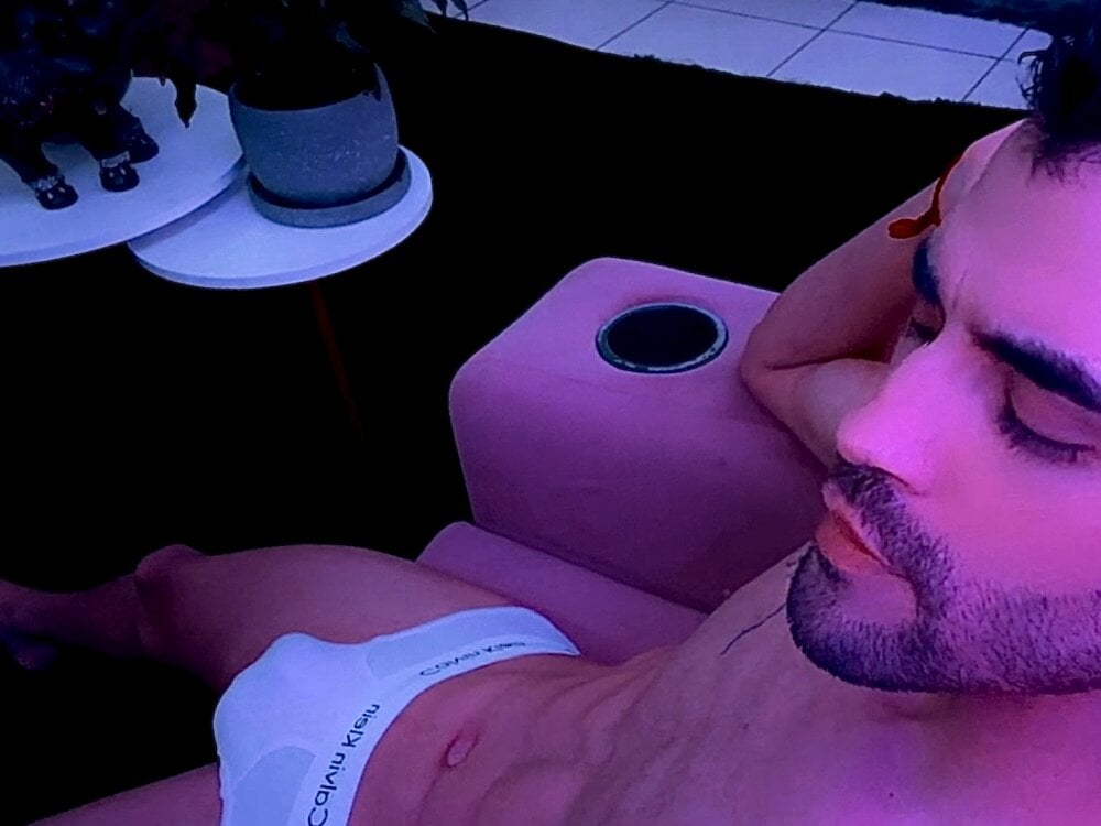 ERIK_GIL_XL Chatroom