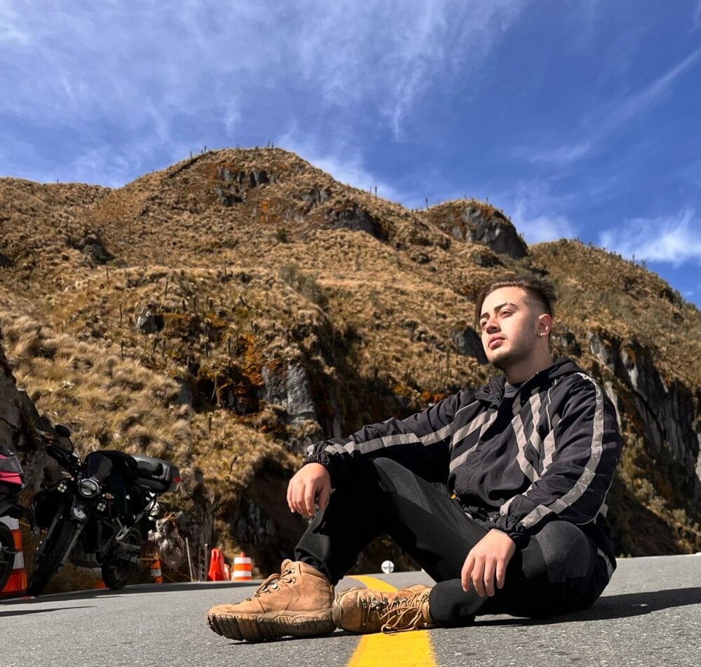 Ethan_Greys Chatroom