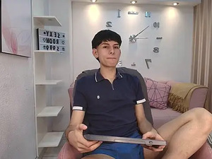 Ezra_Storm
