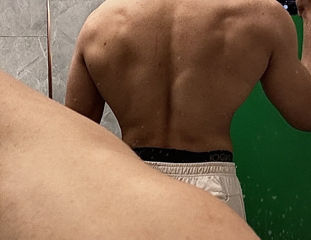 Fit_Boy_Mikey Chatroom