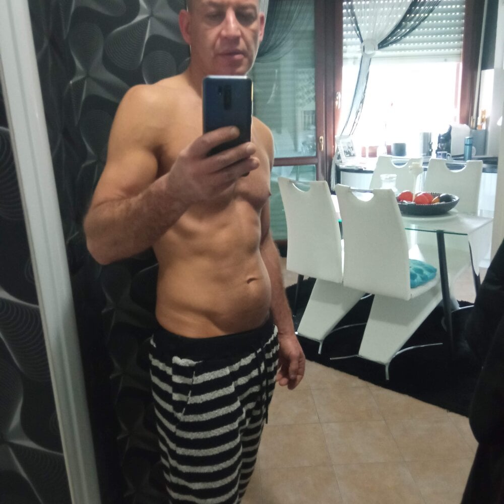 FleetedMusing Chatroom