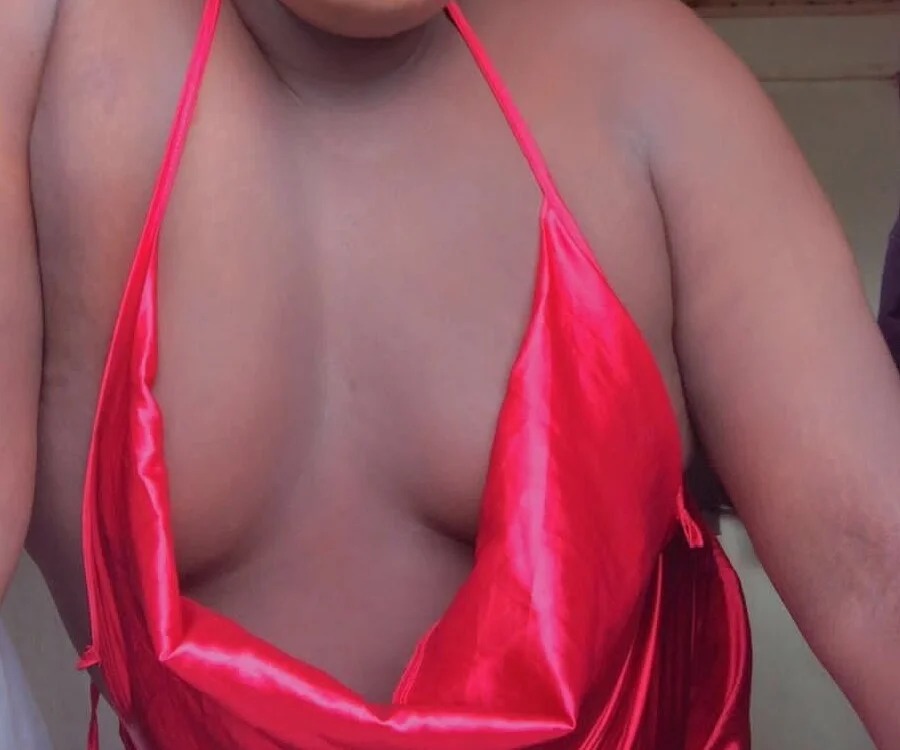 Freaky_Adams Chatroom