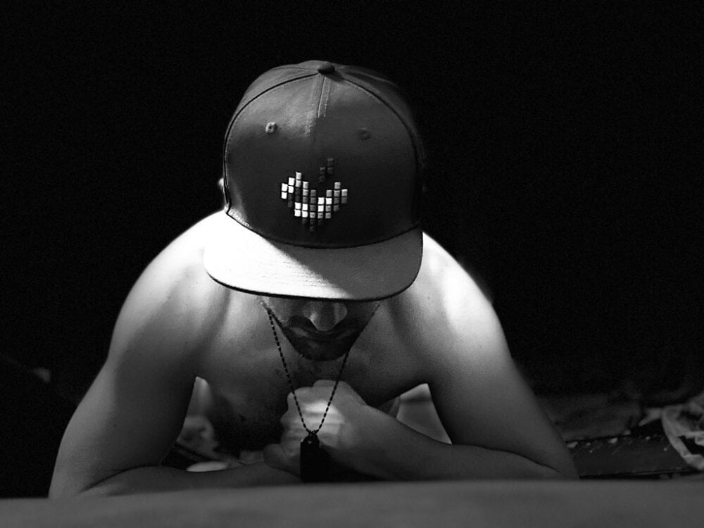 FunBoyPassiv Chatroom