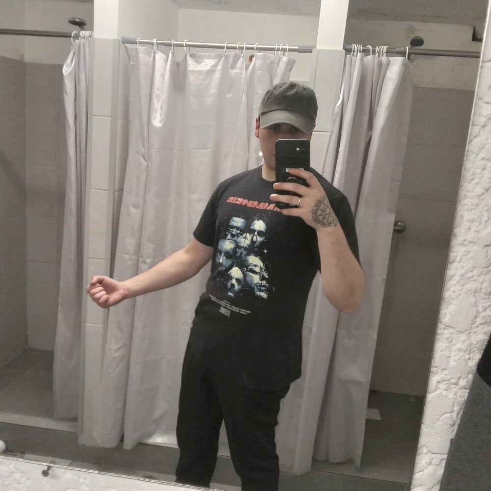 FurcatedGiving Chatroom