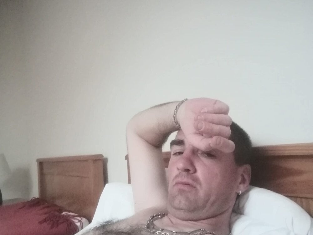 Gabesz1986@xh Chatroom