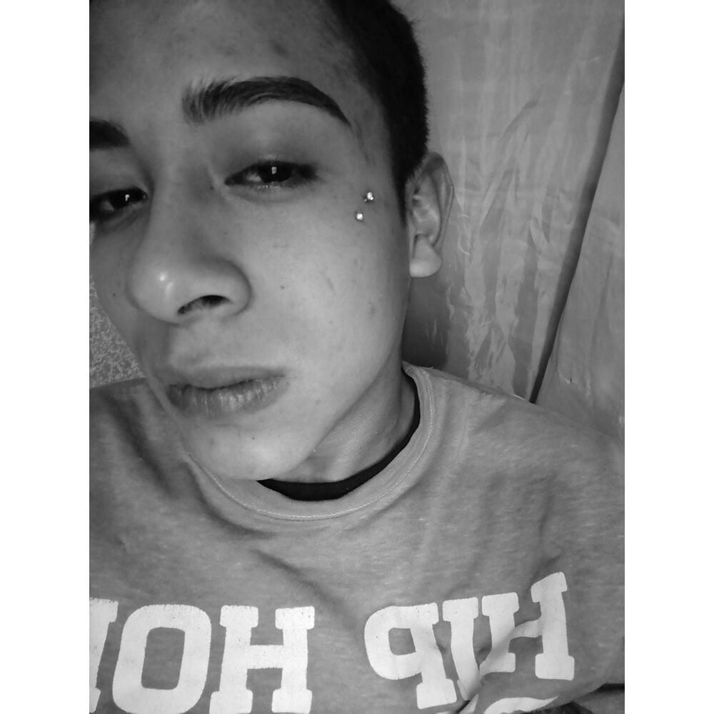 Gaeltupapi16 Chatroom