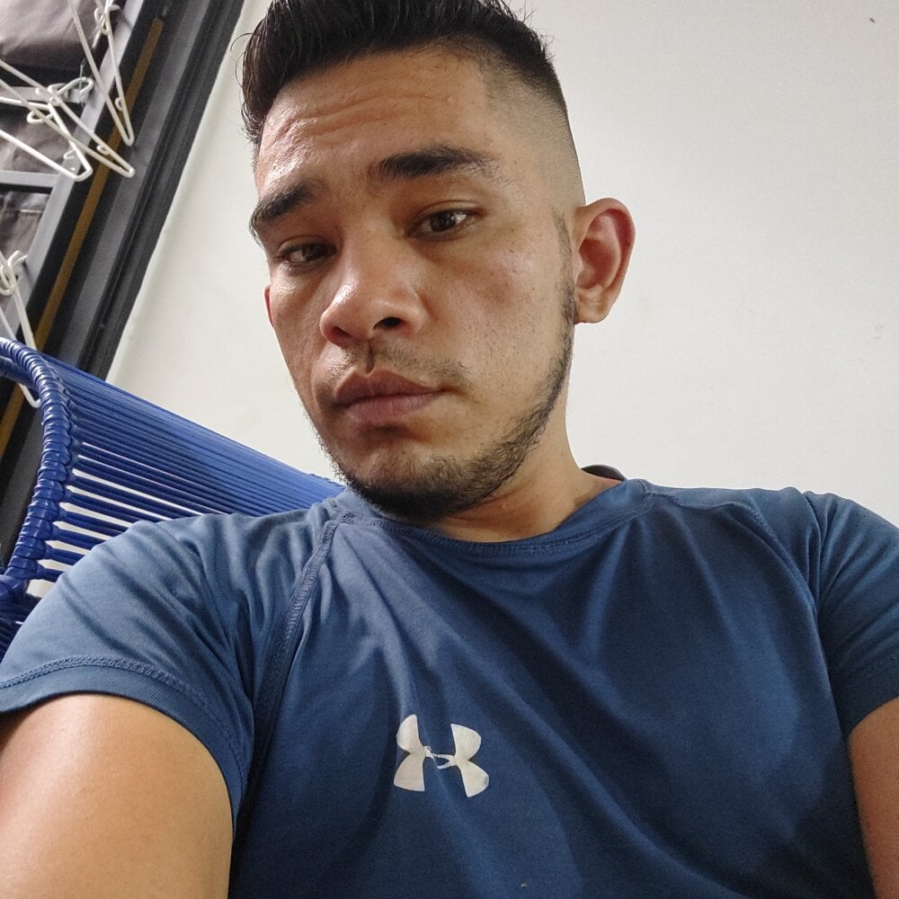 Gloryholeroom Chatroom